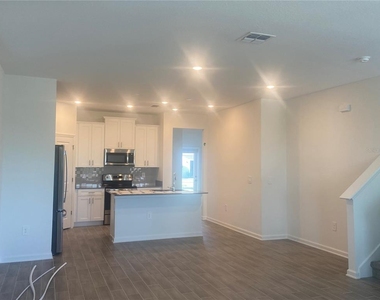 1664 Cross Prairie Parkway - Photo Thumbnail 14