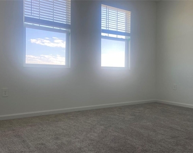 1664 Cross Prairie Parkway - Photo Thumbnail 5