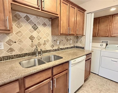 524 Orange Drive - Photo Thumbnail 5