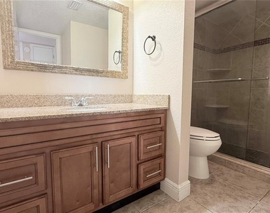 524 Orange Drive - Photo Thumbnail 9