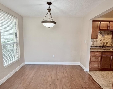 524 Orange Drive - Photo Thumbnail 3