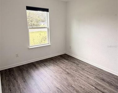 2549 W Castania Drive - Photo Thumbnail 4