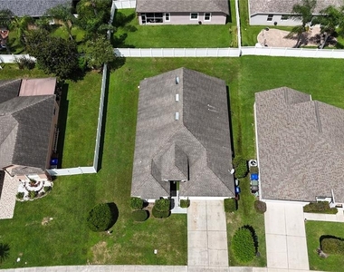 2916 White Cedar Circle - Photo Thumbnail 3