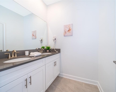 2673 Reading Trail - Photo Thumbnail 19