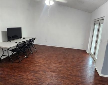 7712 Simon Ridge Court - Photo Thumbnail 8
