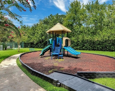 229 Longview Avenue - Photo Thumbnail 17