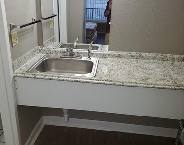 7900 S Orange Blossom Trail - Photo Thumbnail 7