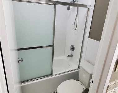 7900 S Orange Blossom Trail - Photo Thumbnail 10