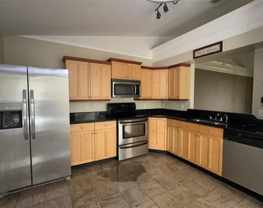 3363 Celena Circle - Photo Thumbnail 9