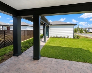 3082 Voyager Avenue - Photo Thumbnail 11