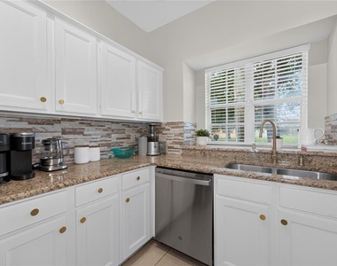 1791 Royal Ridge Drive - Photo Thumbnail 8
