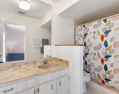 712 E Flag Way - Photo Thumbnail 15