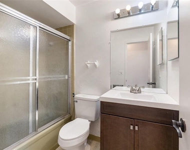 712 E Flag Way - Photo Thumbnail 19