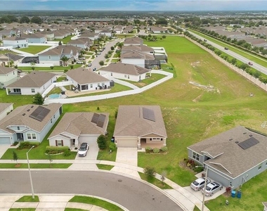 272 Taft Drive - Photo Thumbnail 3