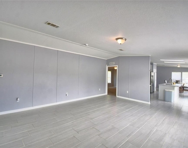 16 E Murphy Street - Photo Thumbnail 6
