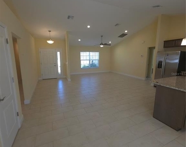 5082 Sw 91st Place - Photo Thumbnail 8