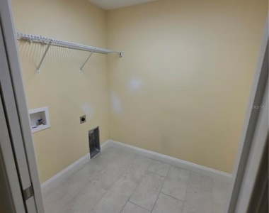 5082 Sw 91st Place - Photo Thumbnail 2