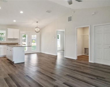 13422 Sw 48th Avenue - Photo Thumbnail 7