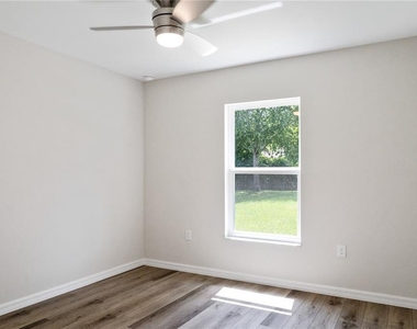 13422 Sw 48th Avenue - Photo Thumbnail 22