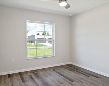 13422 Sw 48th Avenue - Photo Thumbnail 19