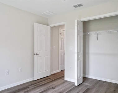 13422 Sw 48th Avenue - Photo Thumbnail 23