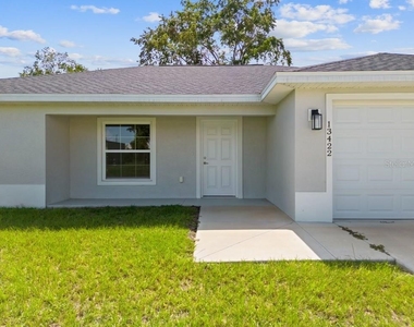 13422 Sw 48th Avenue - Photo Thumbnail 1