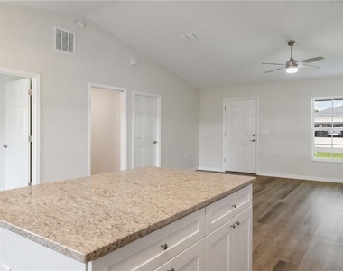 13422 Sw 48th Avenue - Photo Thumbnail 11