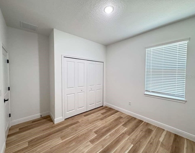 8419 N Saxon Way - Photo Thumbnail 31