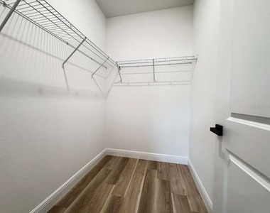 8419 N Saxon Way - Photo Thumbnail 24