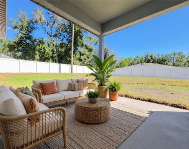 8419 N Saxon Way - Photo Thumbnail 36
