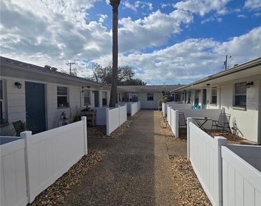 500 75th Avenue N - Photo Thumbnail 1