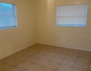 500 75th Avenue N - Photo Thumbnail 7