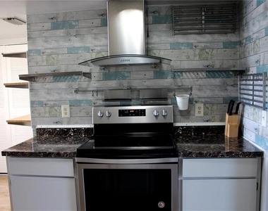 1340 Stearman Court - Photo Thumbnail 15