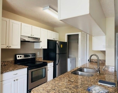 2550 N Alafaya Trail - Photo Thumbnail 31