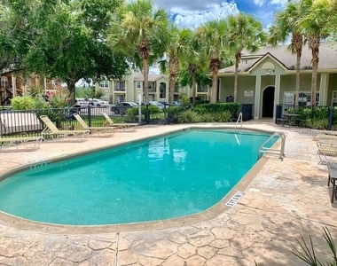 2550 N Alafaya Trail - Photo Thumbnail 20