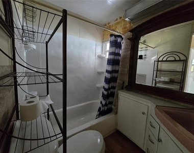 5414 Taylor Avenue - Photo Thumbnail 15