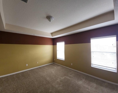 10156 Vickers Ridge Drive - Photo Thumbnail 17