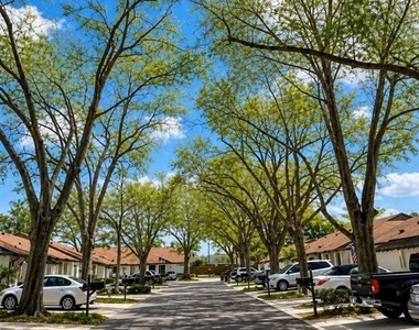 2481 Tahoe Circle - Photo Thumbnail 2