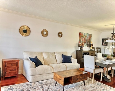 304 Golfview Road - Photo Thumbnail 16