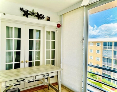 304 Golfview Road - Photo Thumbnail 3