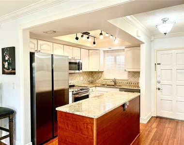 304 Golfview Road - Photo Thumbnail 6