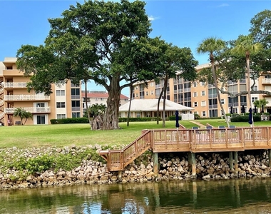 304 Golfview Road - Photo Thumbnail 52