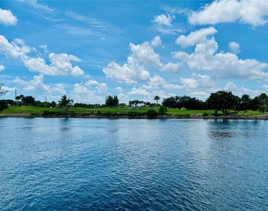 304 Golfview Road - Photo Thumbnail 48