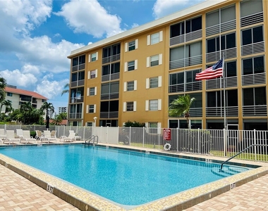 304 Golfview Road - Photo Thumbnail 35