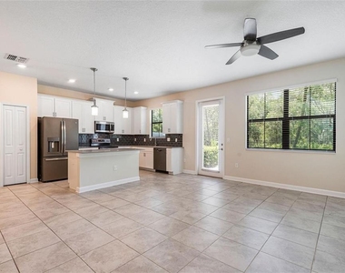 11043 Whistling Pine Way - Photo Thumbnail 5