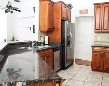 2630 Stanton Hall Court - Photo Thumbnail 3