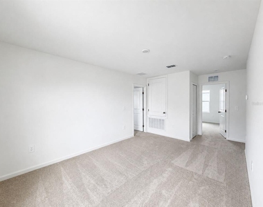 6213 Botticella Boulevard - Photo Thumbnail 10
