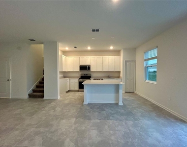 2943 Savoir Avenue - Photo Thumbnail 2