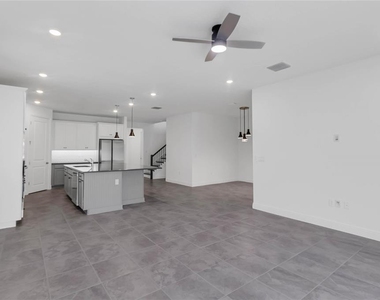 4518 Lions Gate Avenue - Photo Thumbnail 8