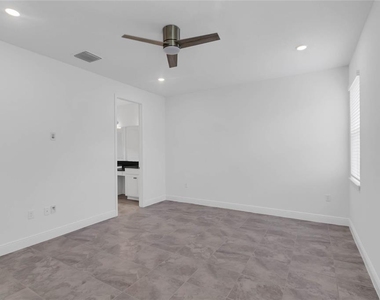 4518 Lions Gate Avenue - Photo Thumbnail 10
